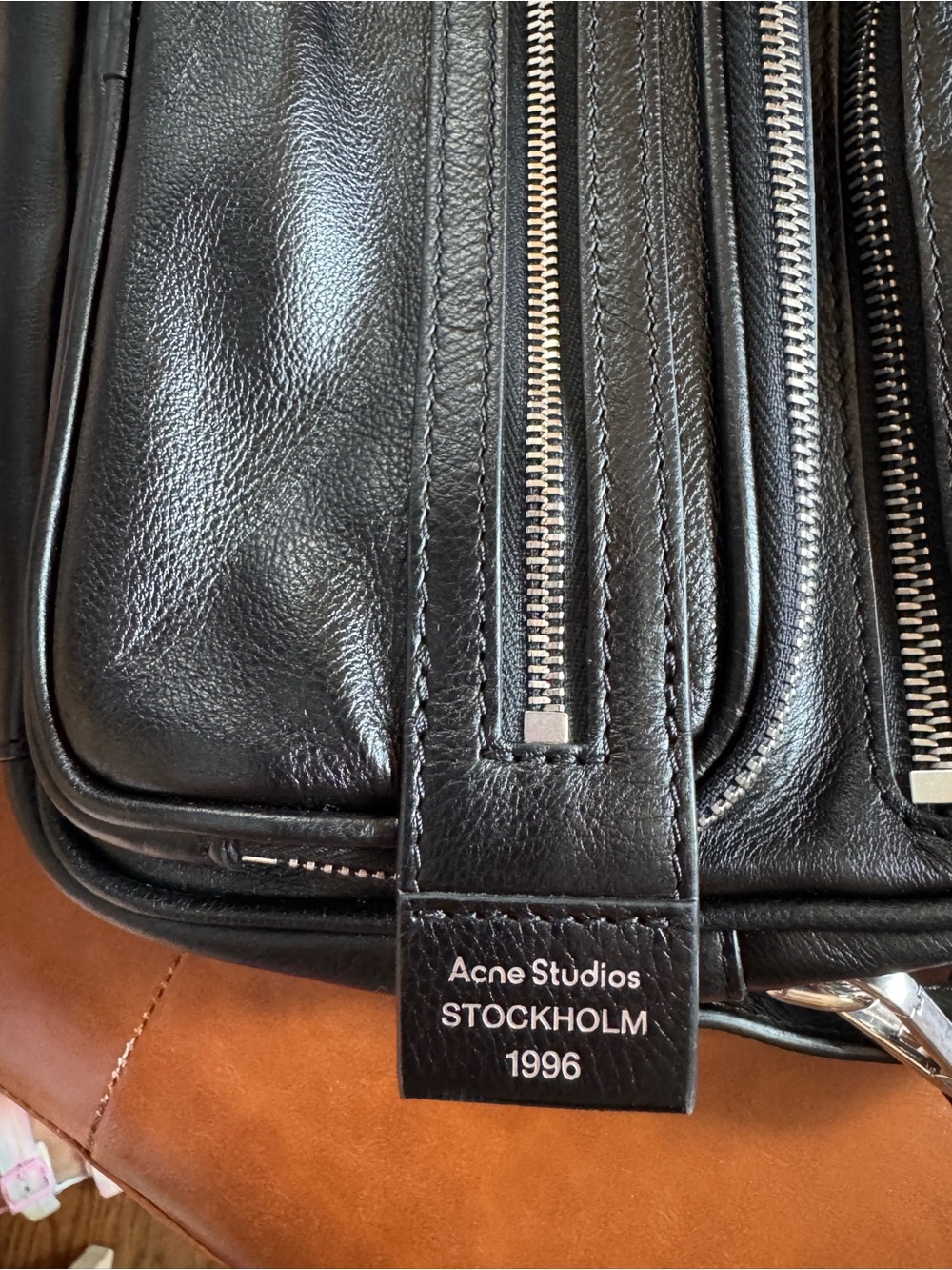 Acne Studios small black Camero bag - Picture 9 of 12